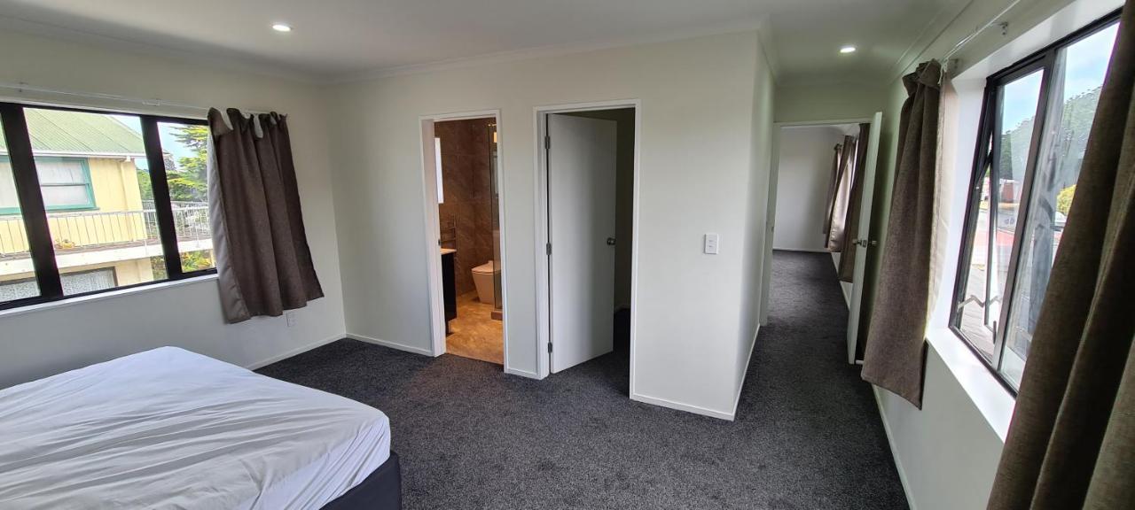 Kudos Business Suites & Airport Motel Оукланд Екстериор снимка