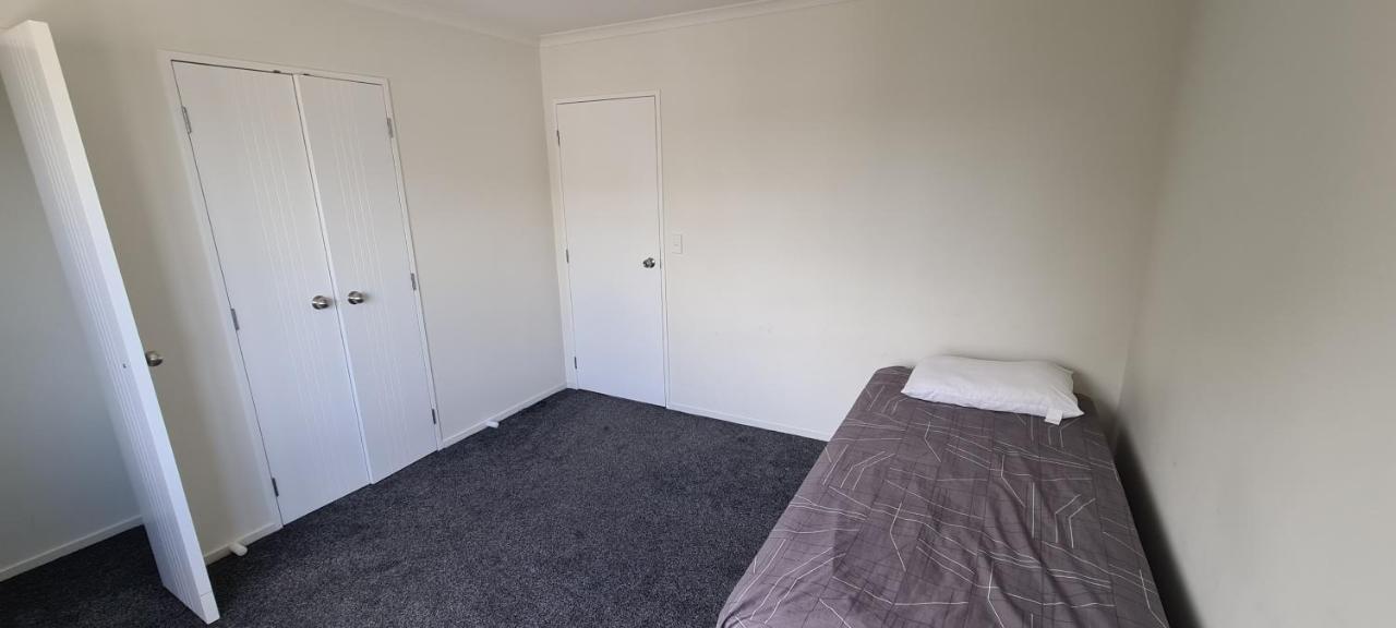 Kudos Business Suites & Airport Motel Оукланд Екстериор снимка