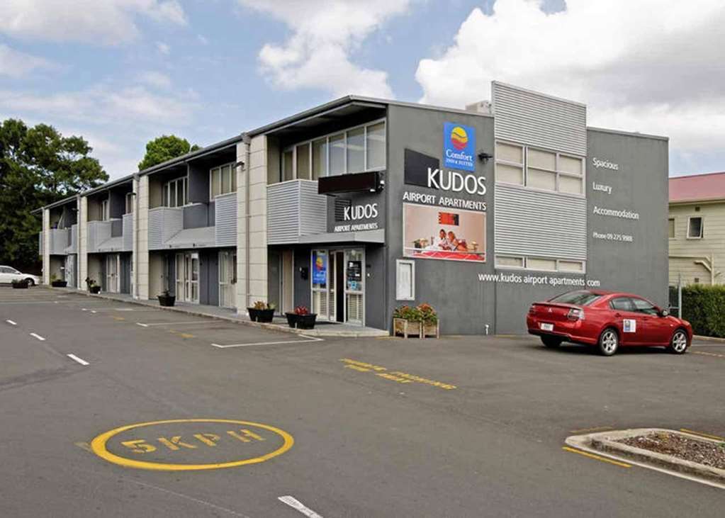 Kudos Business Suites & Airport Motel Оукланд Екстериор снимка