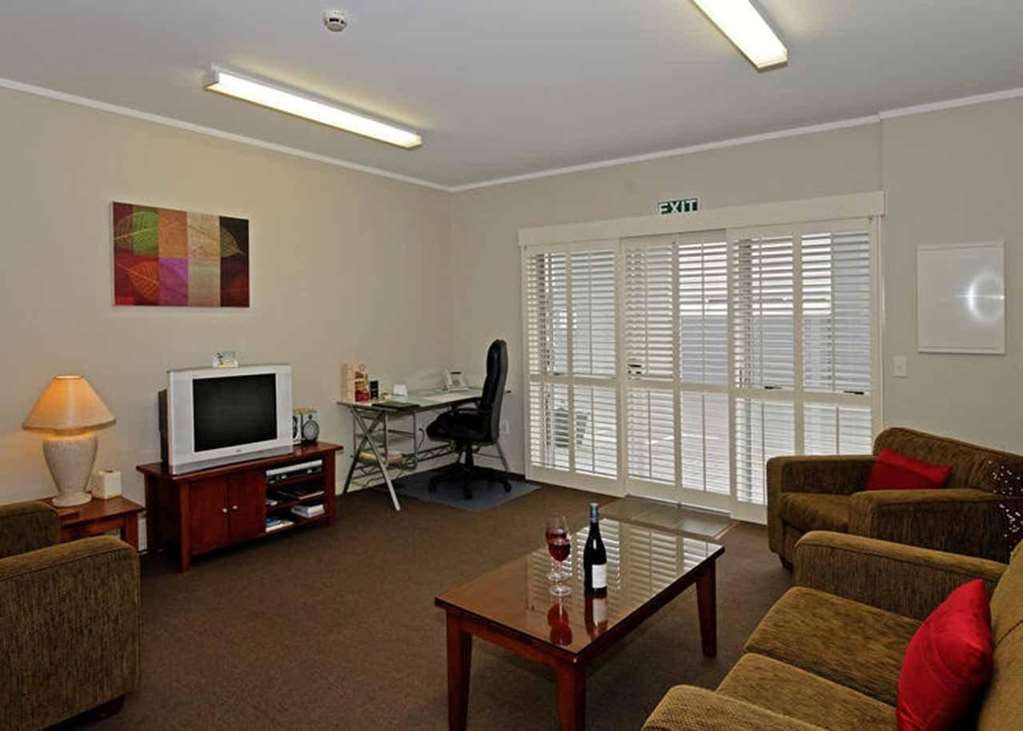Kudos Business Suites & Airport Motel Оукланд Стая снимка