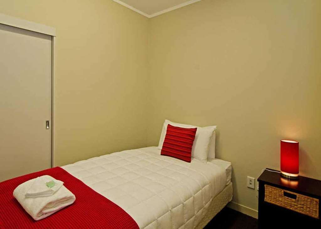 Kudos Business Suites & Airport Motel Оукланд Стая снимка